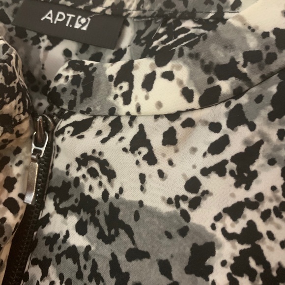 Black & White Snake Print Front Zipper Blouse - Picture 10 of 16